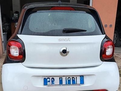 Usata Smart ForFour 71 CV (52 kW) 2018 Bianco Utilitaria