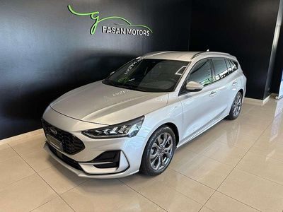 Begagnad Ford Focus ST-Line 125 HK (91 kW) 2023 Silver Kombi