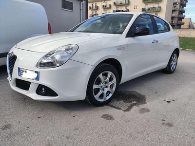 Usata Alfa Romeo Giulietta Exclusive 105 CV (77 kW) 2012 Bianco Berlina