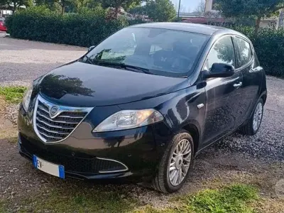 Usata Lancia Ypsilon