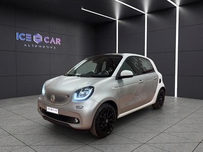 Usata Smart ForFour Prime 71 CV (52 kW) 2015 Argento Utilitaria