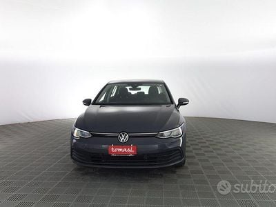 Usata VW Golf VII Life 150 CV (110 kW) 2021 Grigio Utilitaria