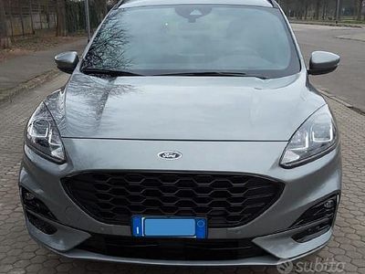 Usata Ford Kuga 120 CV (88 kW) 2021 Grigio SUV