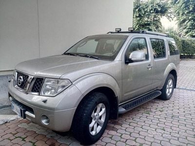 Używany Nissan Pathfinder 171 KM (125 kW) 2007 Szary SUV