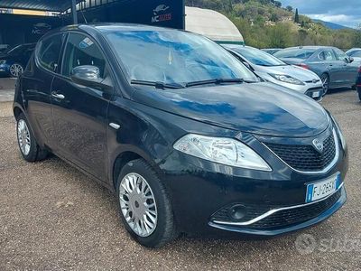 usata Lancia Ypsilon 1.2 69 CV 5 porte Gold