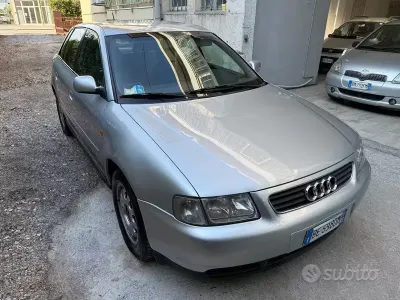 Usata Audi A3 Ambiente 101 CV (74 kW) 1999 Other Utilitaria