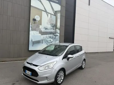 Begagnad Ford B-MAX