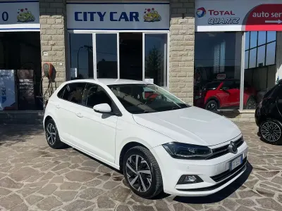 Usata VW Polo Comfortline 80 CV (58 kW) 2019 Bianco Utilitaria