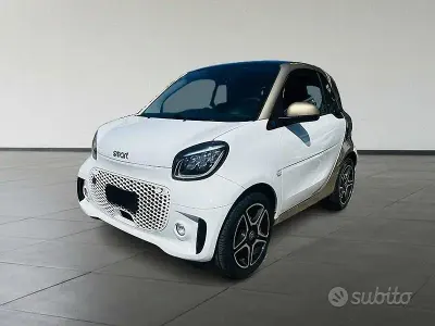 Usata Smart ForTwo Coupé Pulse 60 kW (82 CV) 2021 Bianco Utilitaria