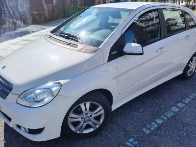 Usata Mercedes B180 Executive 116 CV (85 kW) 2010 Bianco Monovolume
