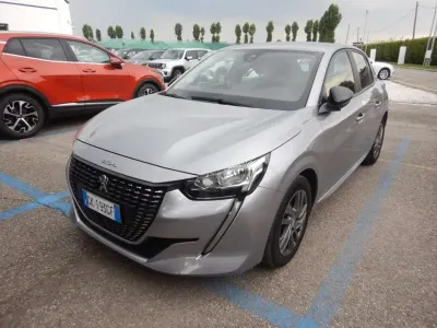 Usata Peugeot 208 Active 101 CV (74 kW) 2022 Grigio Utilitaria