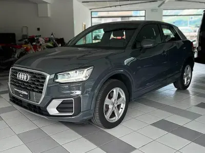 Usata Audi Q2 Business 150 CV (110 kW) 2018 Grigio SUV