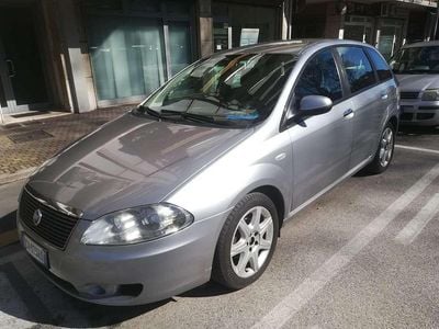 Usata Fiat Croma Dynamic 120 CV (88 kW) 2005 Argento Station wagon