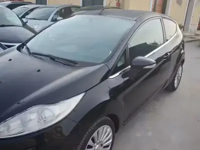 Usata Ford Fiesta Titanium 68 CV (50 kW) 2009 Nero Berlina