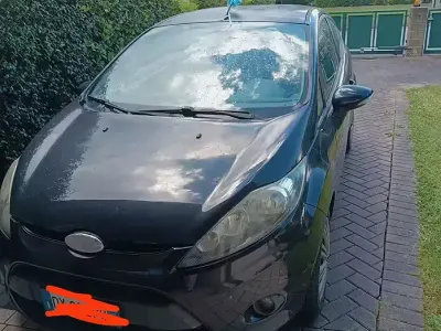 Usata Ford Fiesta 80 CV (58 kW) 2009 Nero Utilitaria