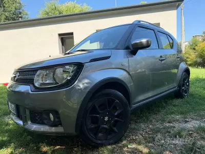 Usata Suzuki Ignis 90 CV (66 kW) 2020 Grigio SUV