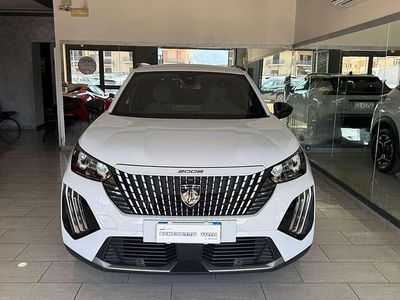 Usata Peugeot 2008 Allure 131 CV (96 kW) 2023 Bianco SUV