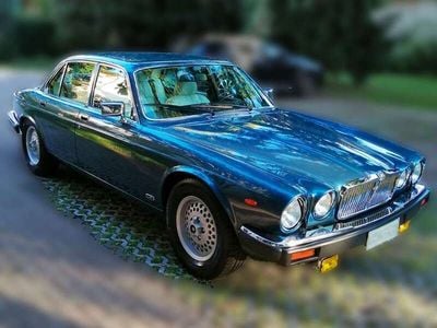 Usata Jaguar XJ6 Sovereign 200 CV (147 kW) 1985 Verde Berlina