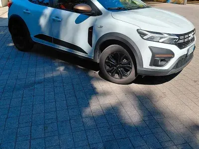 Usata Dacia Sandero Stepway 90 CV (66 kW) 2023 Bianco Berlina