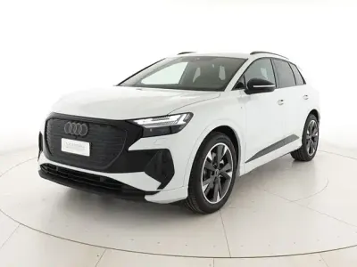 Usata Audi Q4 e-tron S-Line 210 kW (286 CV) 2025 Bianco ghiacciaio metallizzato SUV