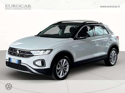 Usata VW T-Roc Life 150 CV (110 kW) 2023 Pure white nero SUV