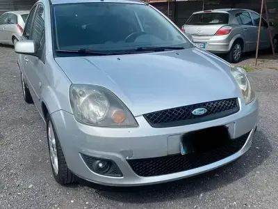 Usata Ford Fiesta 68 CV (50 kW) 2007 Utilitaria
