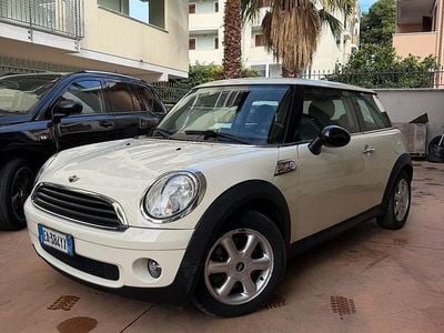 Usata Mini ONE 74 CV (54 kW) 2010 Beige Utilitaria