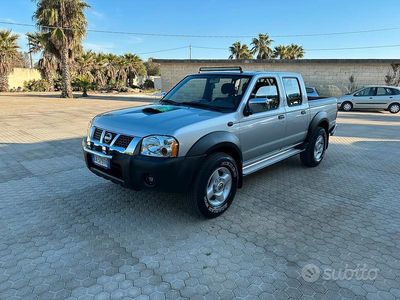 Grigio Usata 2003 Nissan Navara Pick-up | 10.000 €
