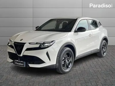 Nuova Alfa Romeo Junior 144 CV (105 kW) 2025 Bianco SUV
