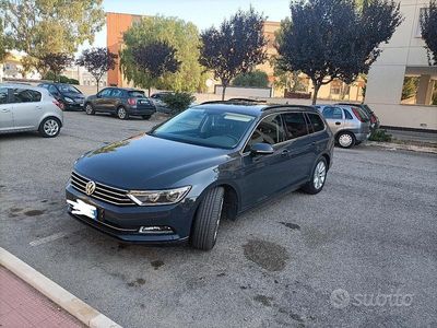 Usata VW Passat Comfortline 150 CV (110 kW) 2017 Grigio Station wagon