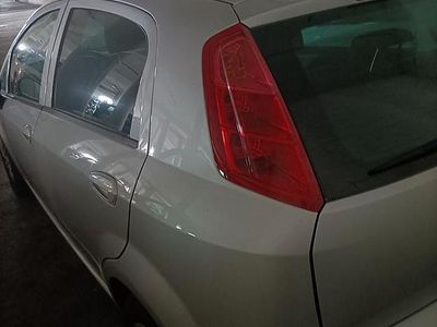 Usata Fiat Grande Punto 95 CV (69 kW) 2017 Grigio Utilitaria