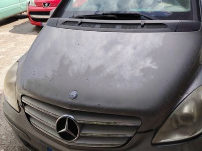 Begagnad Mercedes B200