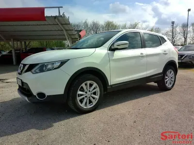 Usata Nissan Qashqai 110 CV (80 kW) 2015 Bianco SUV