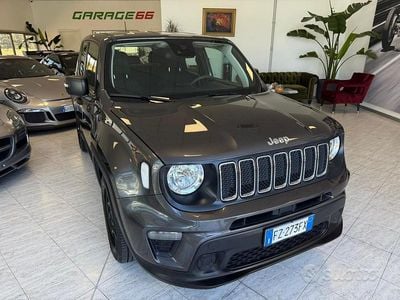 Begagnad Jeep Renegade Sport 120 HK (88 kW) 2019 Grå SUV