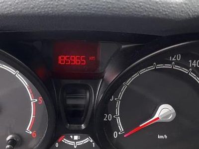Usata Ford Fiesta Titanium 70 CV (51 kW) 2011 Blu Berlina