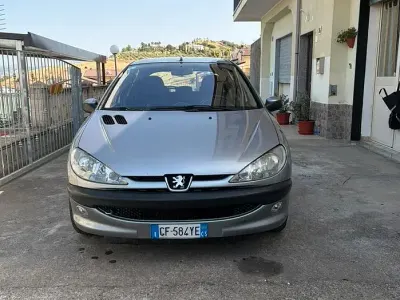 Usata Peugeot 206 60 CV (44 kW) 2003 Bluazzurro Berlina