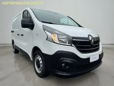 Begagnad Renault Trafic 145 HK (106 kW) 2021