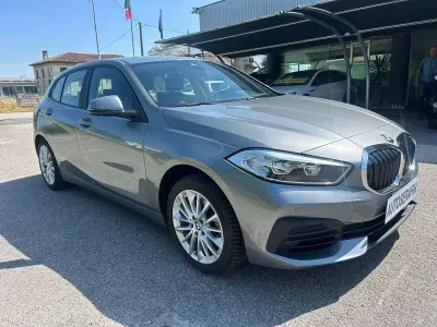 Usata BMW 116 Advantage 116 CV (85 kW) 2022 Grigio Utilitaria