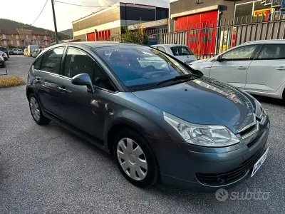 Usata Citroën C4 109 CV (80 kW) 2005 Grigio Utilitaria
