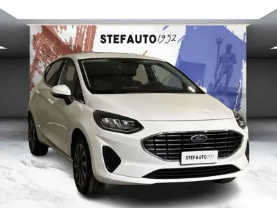 Usata Ford Fiesta Titanium 75 CV (55 kW) 2023 Bianco Utilitaria