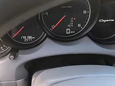 Usata Porsche Cayenne 2011 Blu SUV