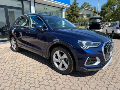 Usata Audi Q3 Advanced 150 CV (110 kW) 2022 Blu/azzurro SUV