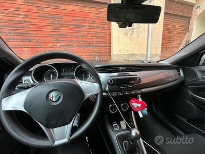 Usata Alfa Romeo Giulietta 109 CV (80 kW) 2012 Bianco Utilitaria