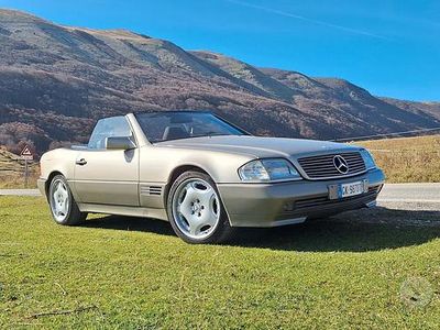 Usata Mercedes SL300 231 CV (169 kW) 1992 Grigio Cabrio