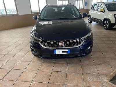 Usata Fiat Tipo Lounge 120 CV (88 kW) 2016 Blu Station wagon