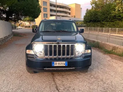 Usata Jeep Cherokee Limited 177 CV (130 kW) 2008 Nero SUV