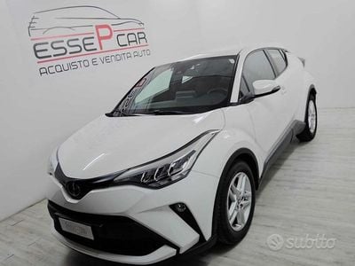 Usata Toyota C-HR Lounge 98 CV (72 kW) 2023 Bianco SUV