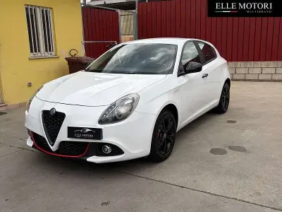 Usata Alfa Romeo Giulietta Super 120 CV (88 kW) 2018 Utilitaria