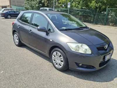 Usata Toyota Auris Sol 90 CV (66 kW) 2007 Grigio Utilitaria