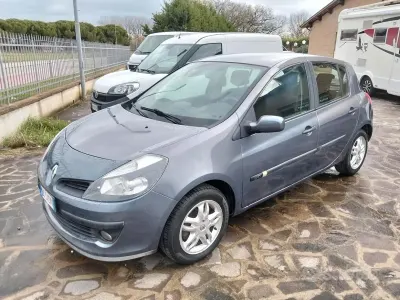 Brugt Renault Clio II Dynamique 85 HK (62 kW) 2006 Blå Sedan